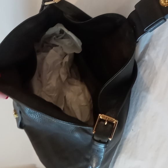 Isaac Mizrahi magnetic clasp large black shoulder bag - Picture 6 of 7